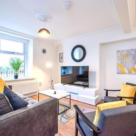Casa One Hundred - A Beautiful 4 Bed House On The Beach Front Swansea Exterior foto