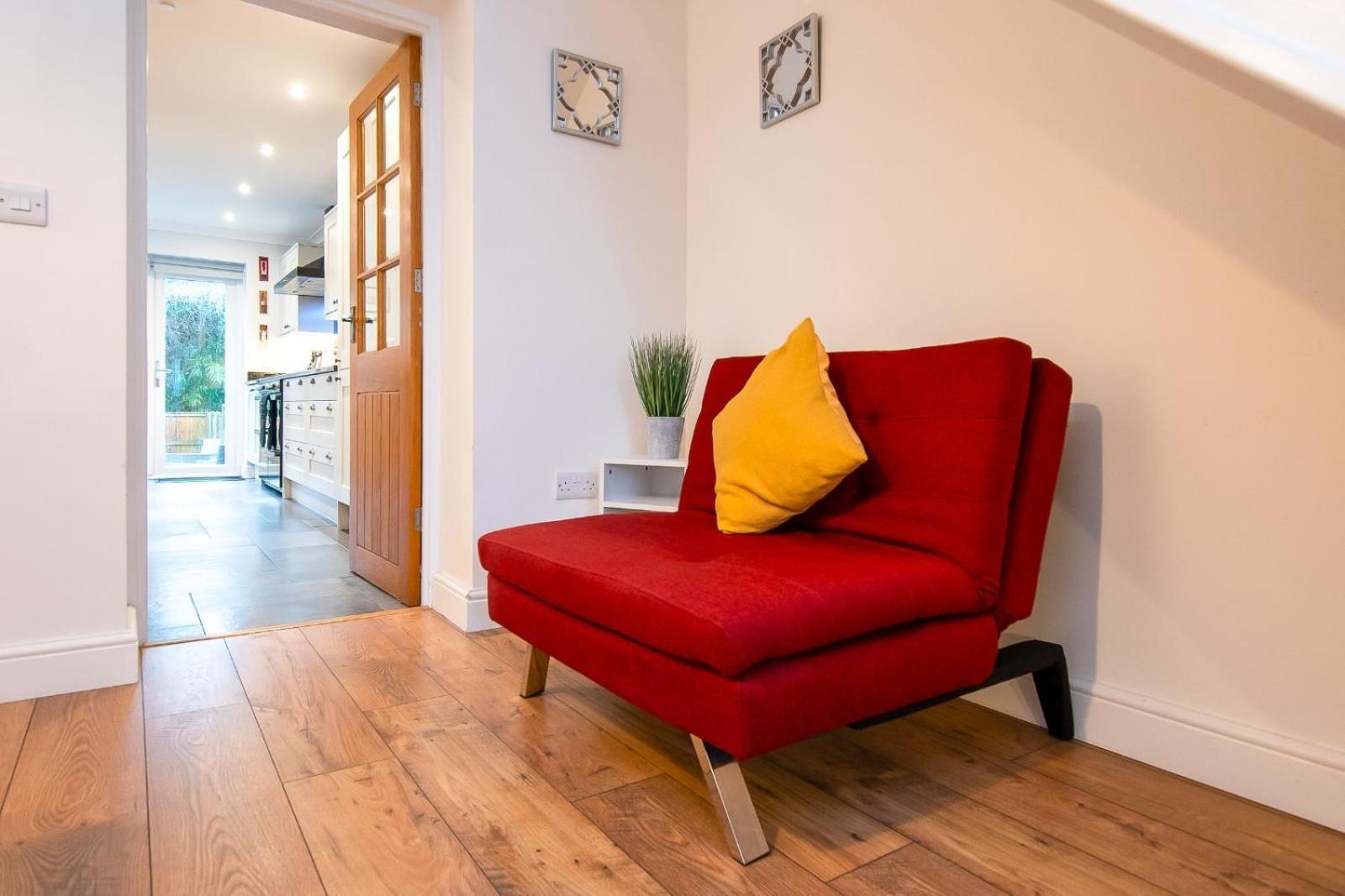 Casa One Hundred - A Beautiful 4 Bed House On The Beach Front Swansea Exterior foto